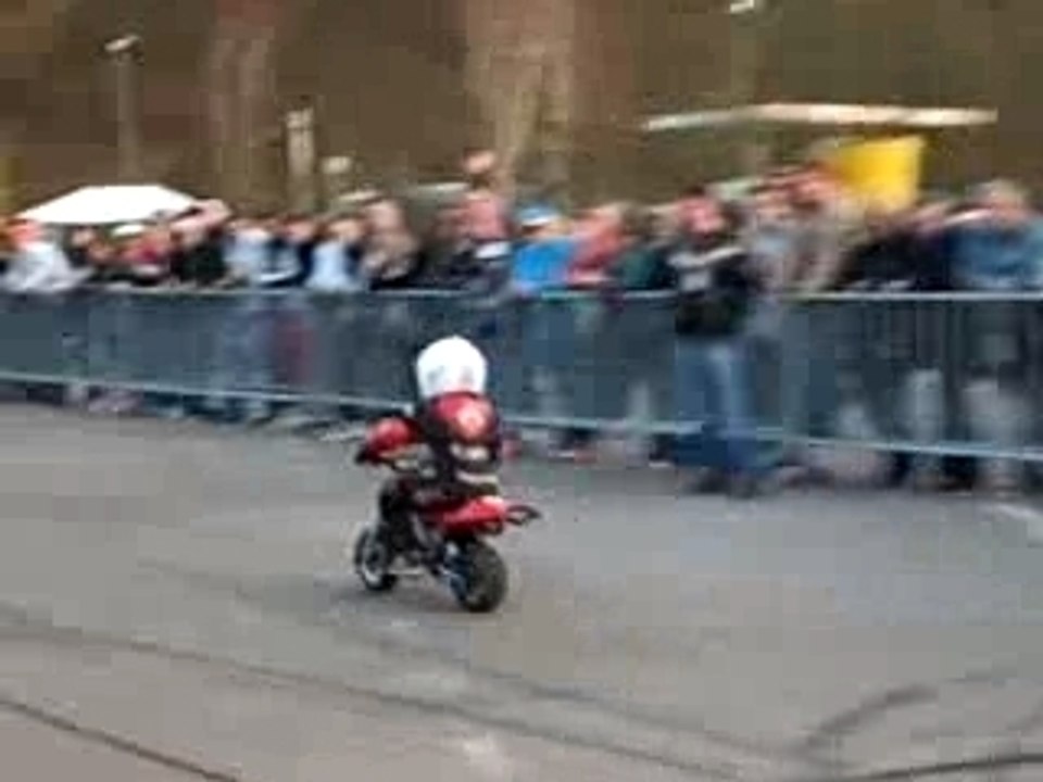 Stunt pocket bike