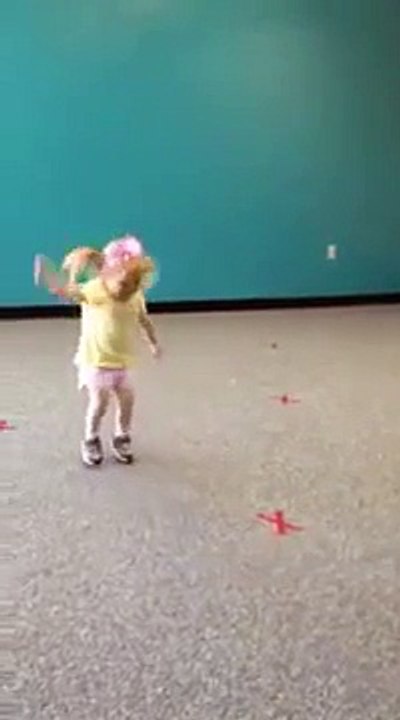 CUTE BABY DANCING
