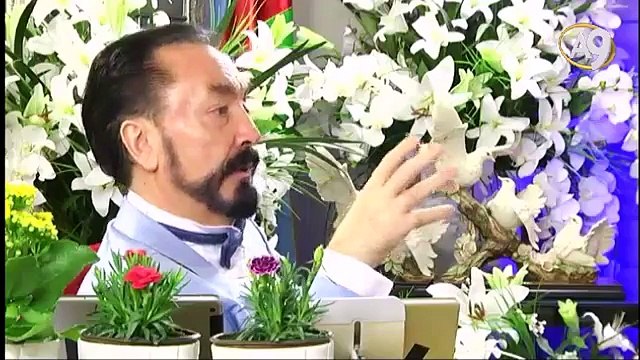 Kitap dağıtmak insanlara bilginin ulaşması için çok önemlidir