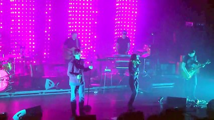 Benjamin Biolay & Vanessa Paradis - Profite (live @ AB)