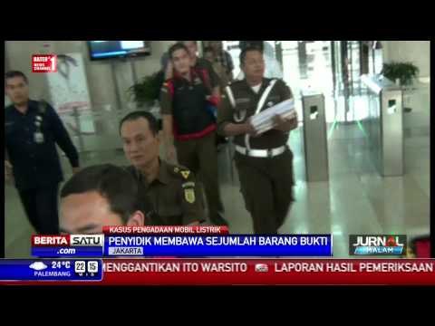 Penyidik Bawa Barang Bukti dari Bekas Ruangan Dahlan Iskan