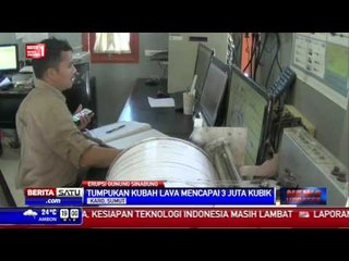 Sinabung Keluarkan Asap Hingga Ketinggian 500 M