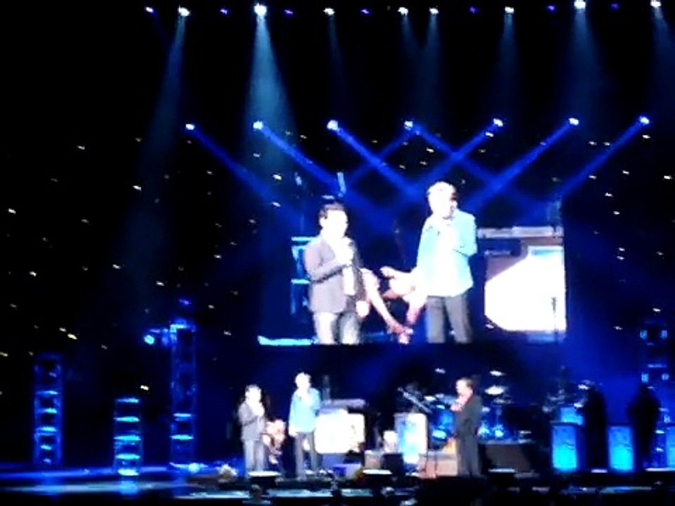 Conan O'Brien  Paul Rudd -Thanking Everyone, Radio City Music Hall, NYC  6/1/10