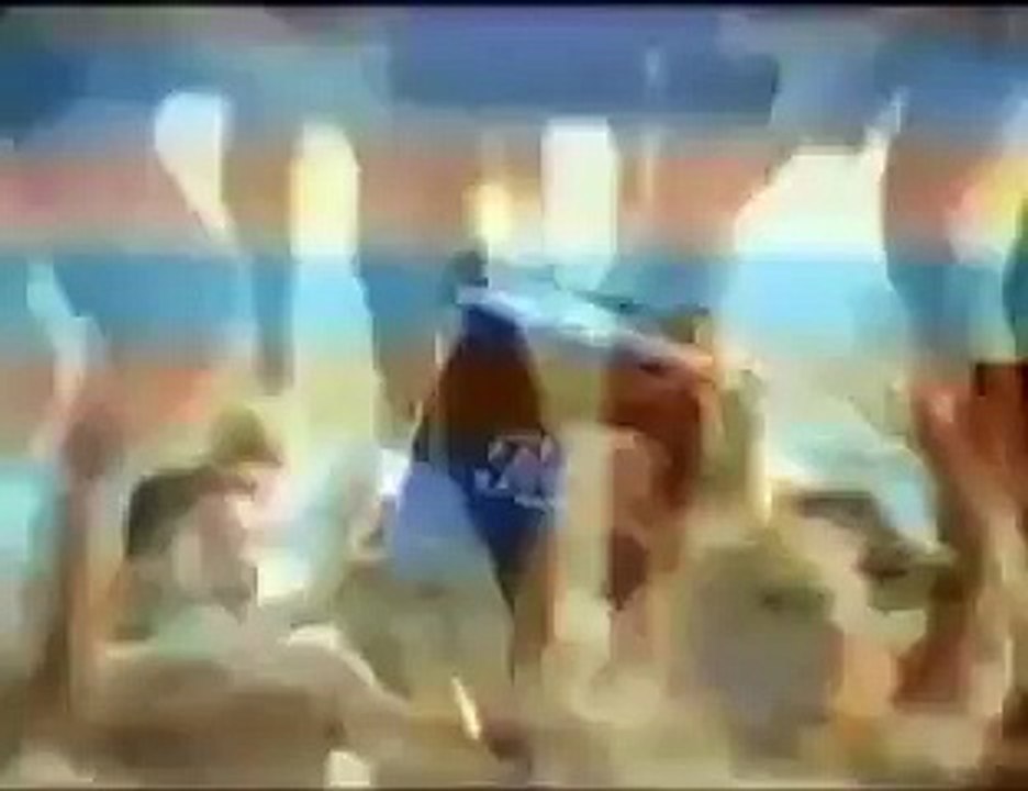 Britney Spears in Pepsi beach commercial