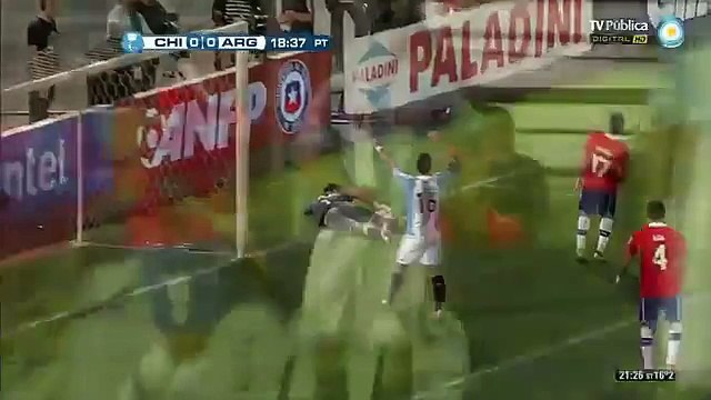 Gonzalo Jara provocó a Gonzalo Higuaín al igual que lo hizo con Edinson Cavani