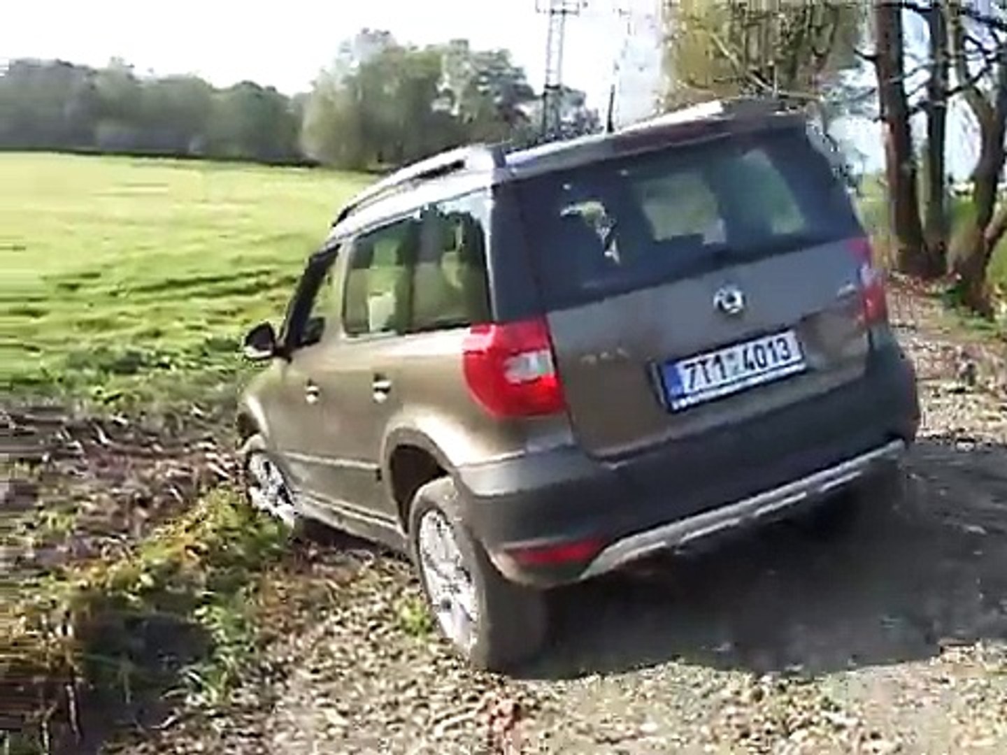 Suzuki Grand Vitara VS Škoda Yeti - video Dailymotion