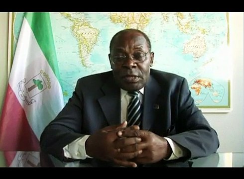 Elecciones 01: Dictadura versus democracia