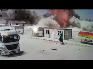 El Estado Islámico intenta recuperar el control de Kobani con dos coches bomba