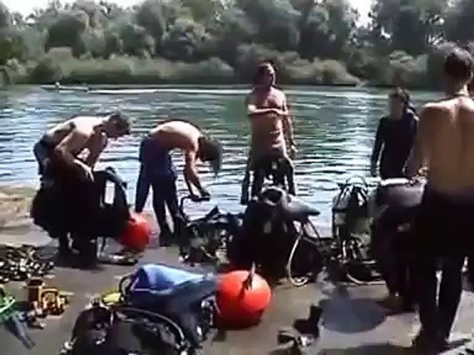 Tauche im Rhein