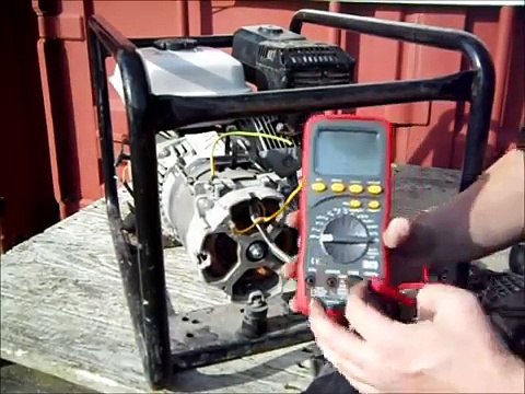 Electricity Generator Brushless Alternator Testing - Generator with a capacitor.