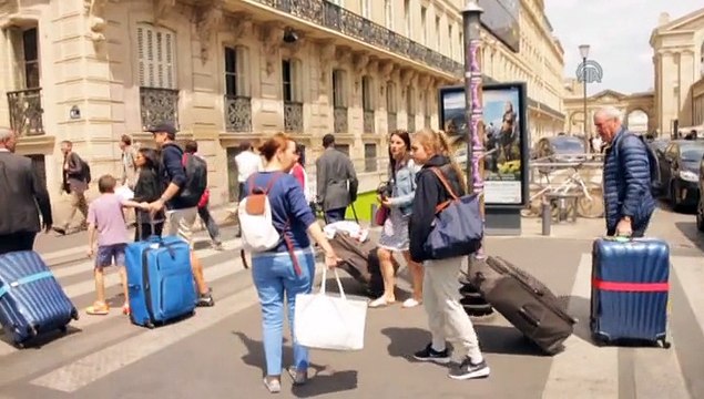 French taxi drivers block roads in strike against Uber 1