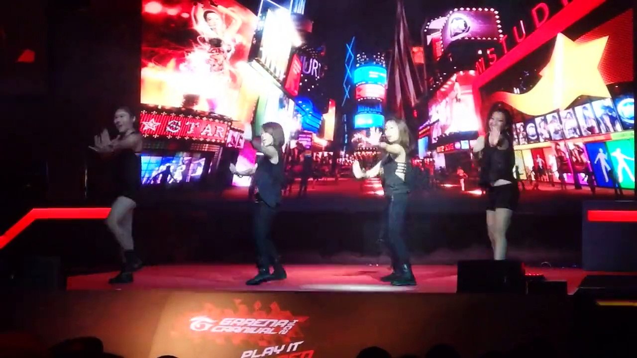 Garena Carnival 2014 - Dance Number