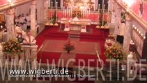 Werningshausen: Die Wasserweihe in der Feier der Osternacht in der ev.-luth. Wigbert-Kirche