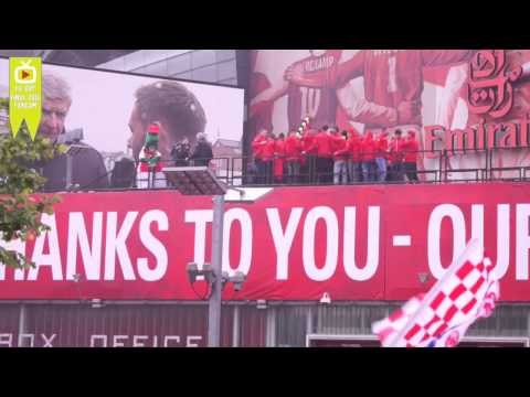 Arsene Wenger talking at the FA Cup Parade