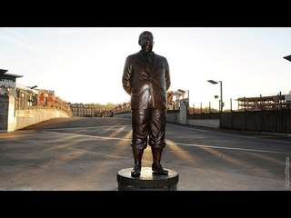 Classless Chelsea Fans Deface The Herbert Chapman Statue!!