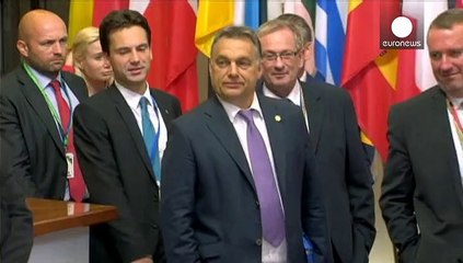 رهبران اروپا مخالف سهمیه بندی پناهجویان اند و به پذیرش داوطلبانه رضایت دادند