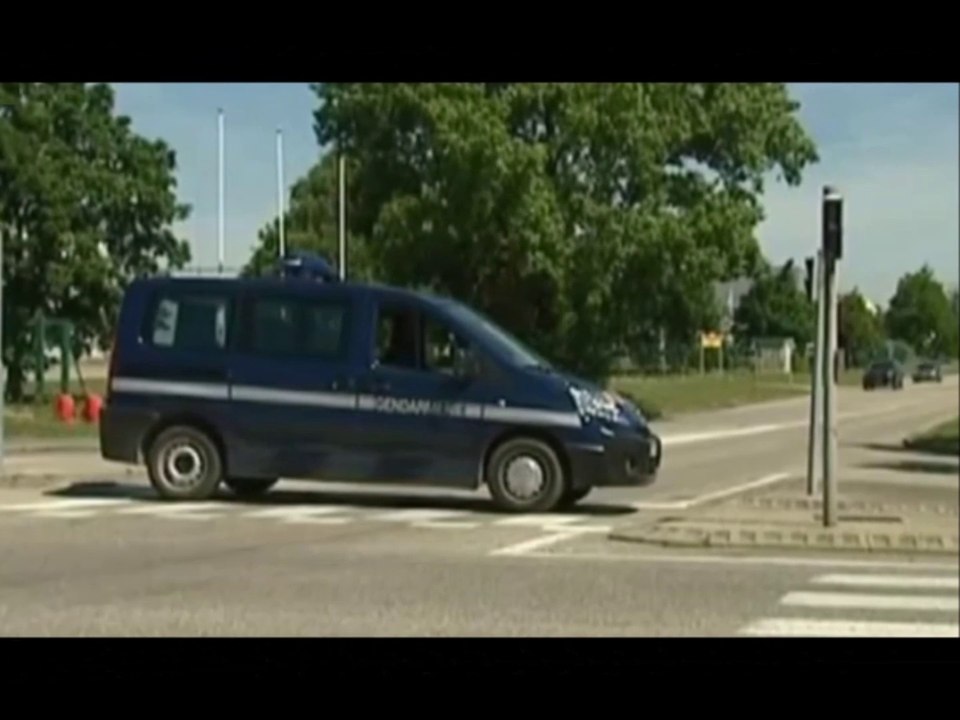 Lione - attentato con esplosione in fabbrica: un morto e feriti