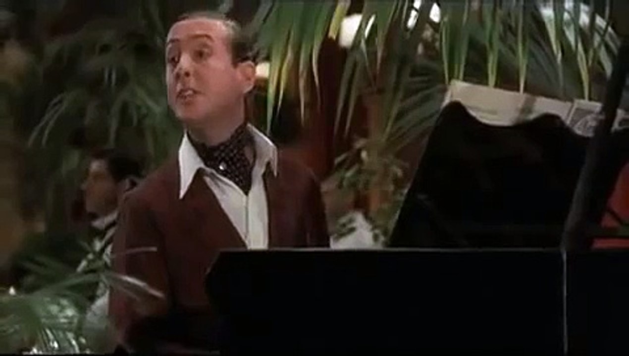 Monty Python - Penis Song (sub ita)