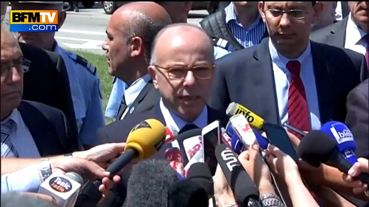 Attentat en Isère: l’auteur présumé déjà "fiché pour radicalisation", informe Cazeneuve