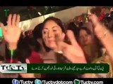 Sharmeela Farooqi Dancing
