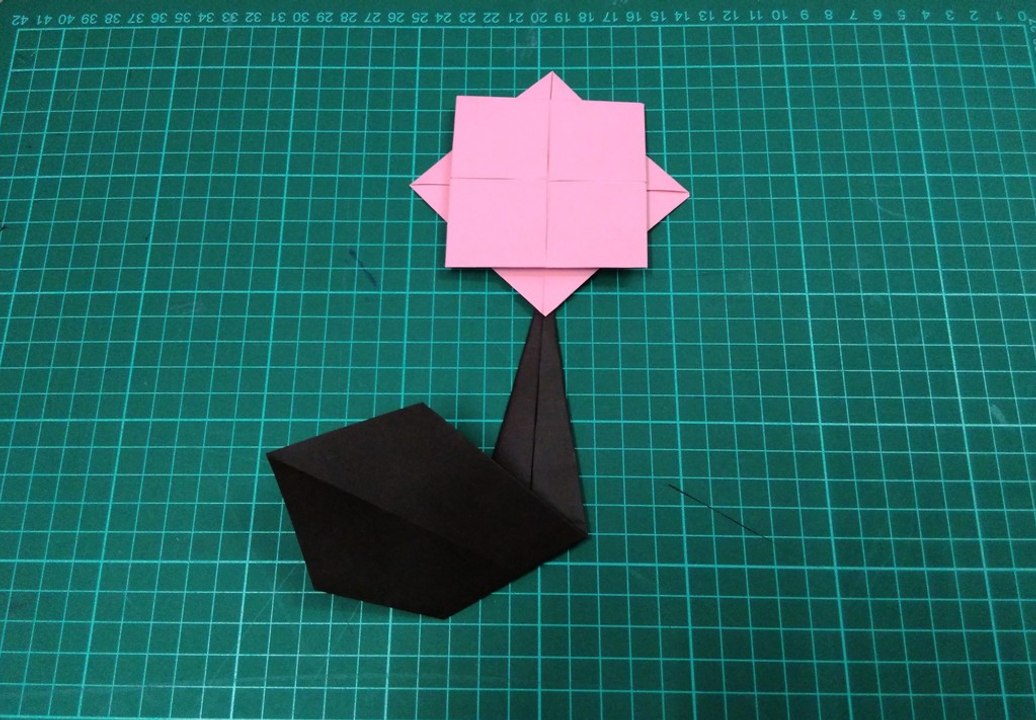 How to make an origami paper flower ( fleur / flor ) - 1