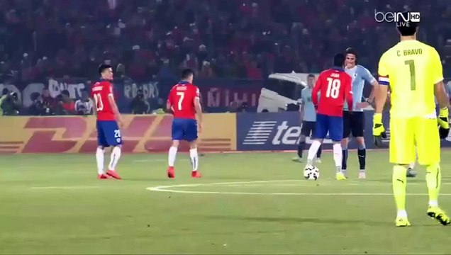 Gonzalo Jara puts a finger in the ass of Edinson Cavani