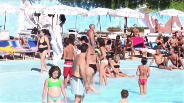 La più assurda esibizione di nuoto sincronizzato