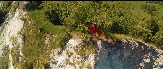 Emil Lassaria And Caitlyn - El Calor (Official Music Video)2015