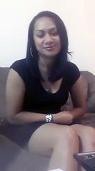 बिदेशी युवतीले गाएको  मिठो नेपाली गीत