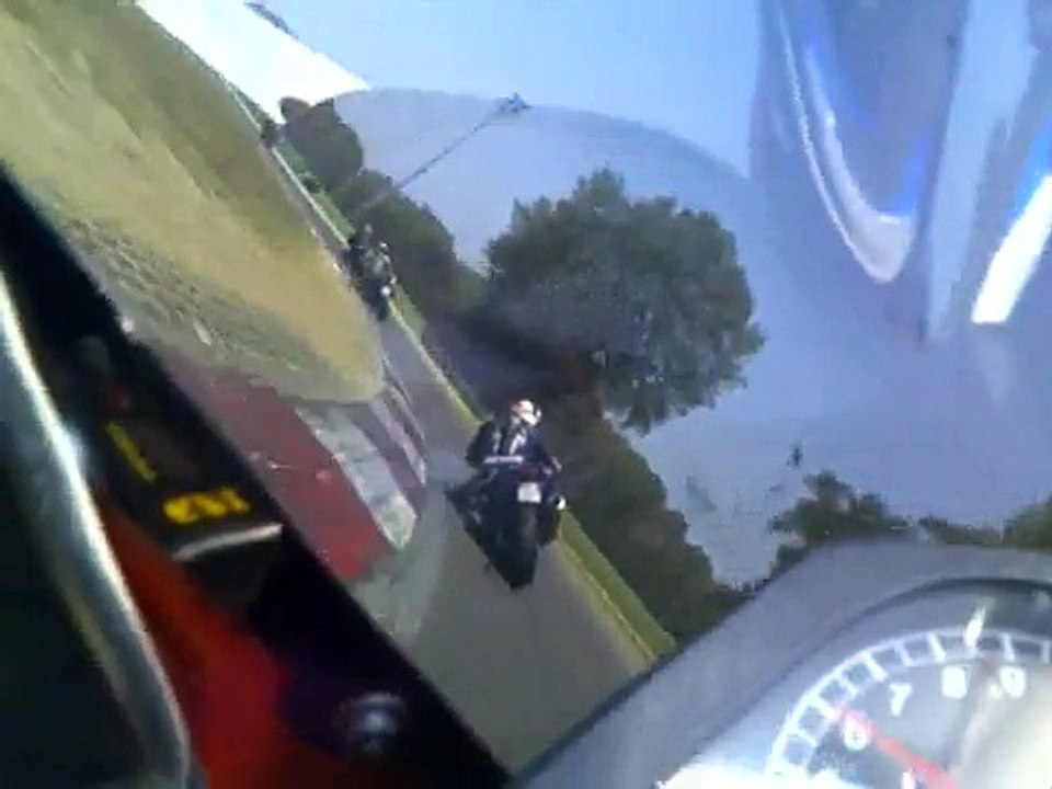 Moto on board CBR1000RR Imola 10/07/2010 3 turno