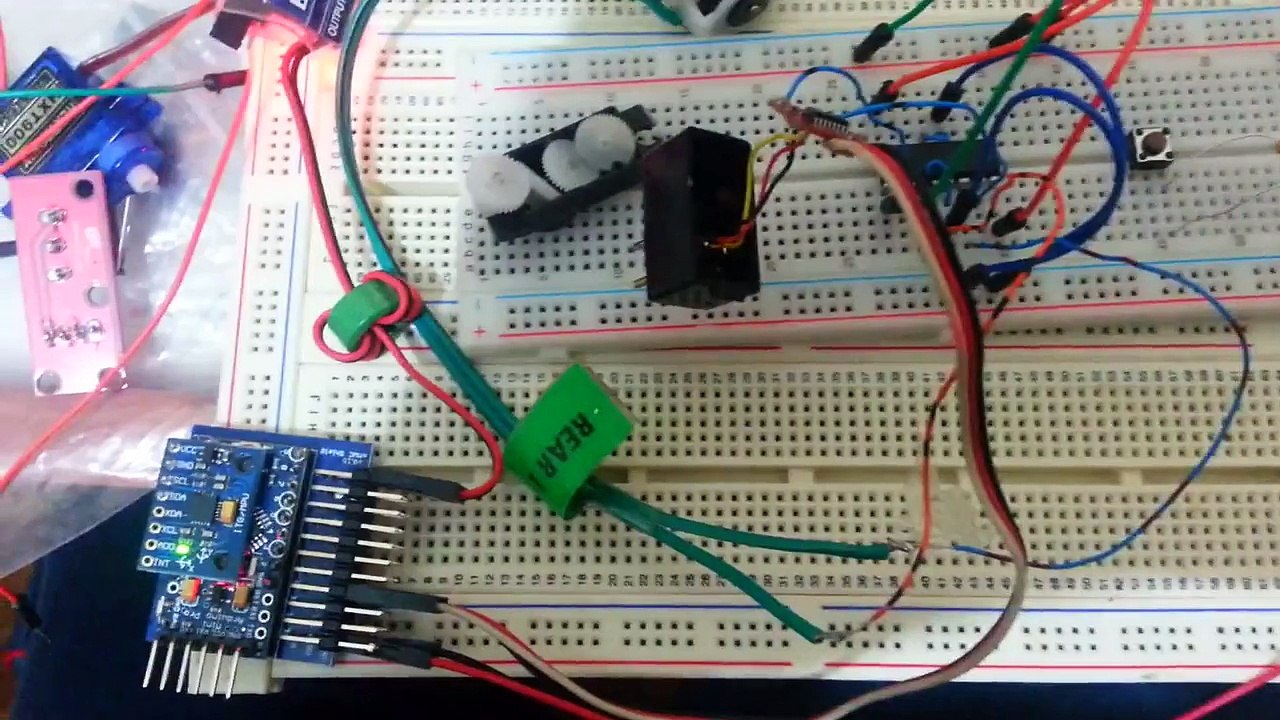 Servo Hack :: DC Motor Control via Arduino + MPU6050