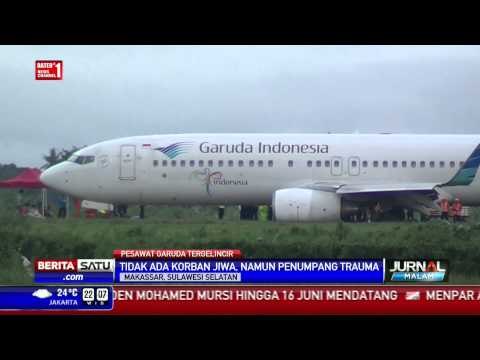 Pesawat Garuda Tergelincir Hingga Keluar Landasan