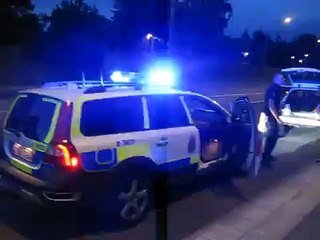 polis har stoppat polis