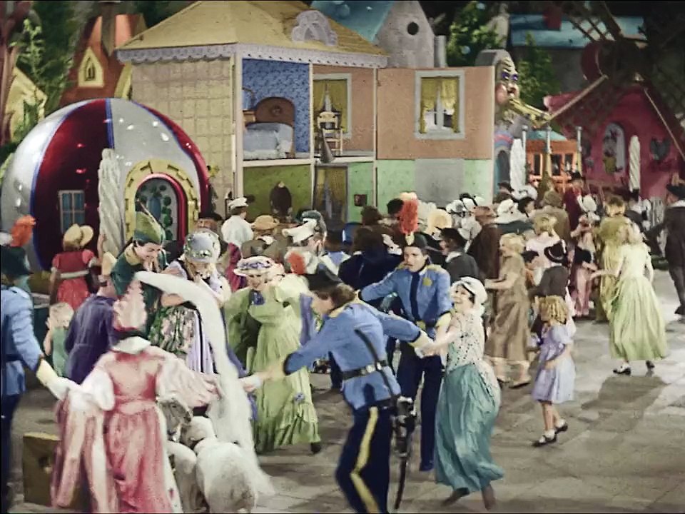Babes in Toyland (1934) COLORIZED.720