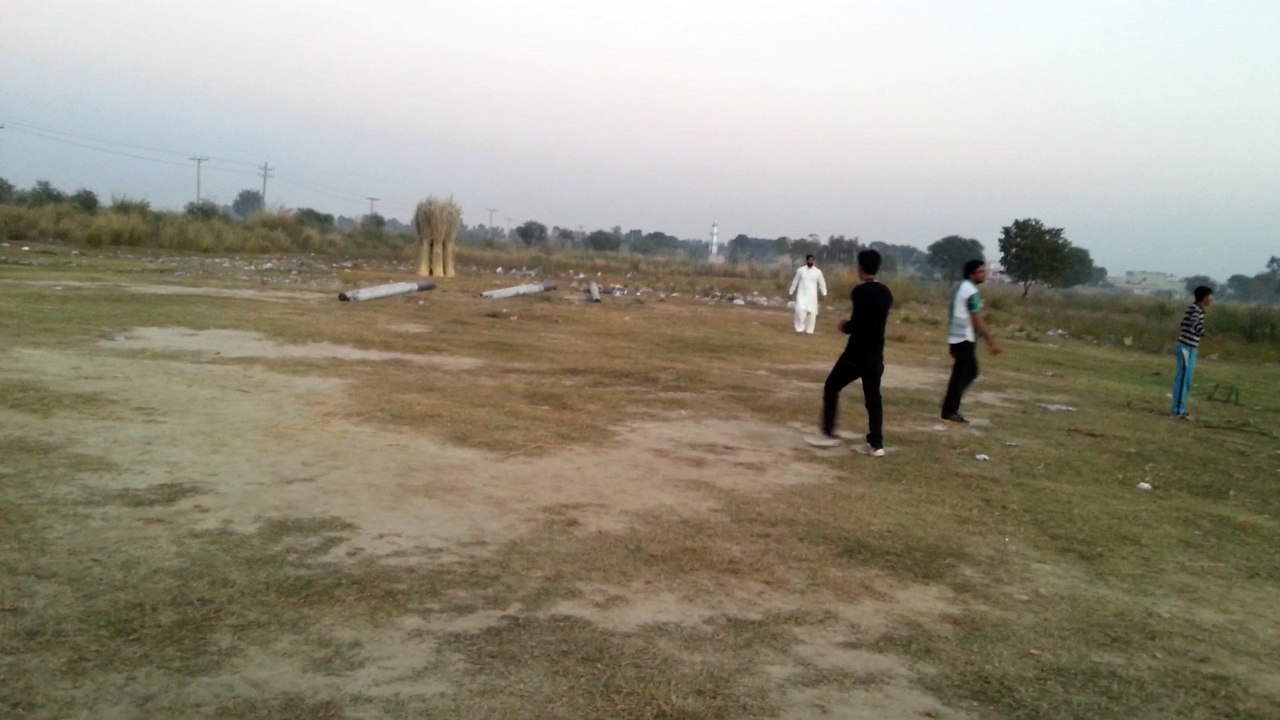 ALI RAZA BOWLING AT PRACTICE