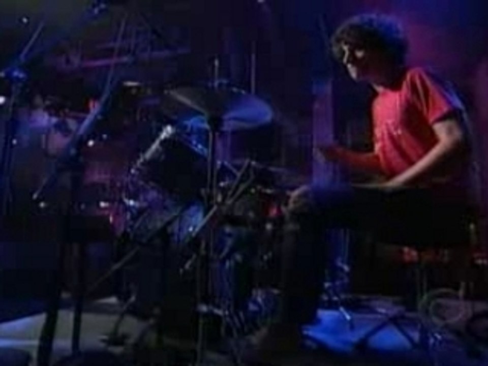 The Strokes-Take It or Leave It (live)