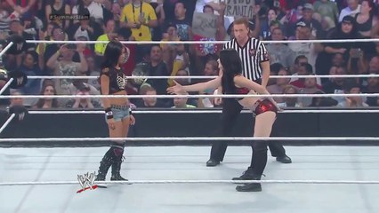 Paige vs. AJ Lee