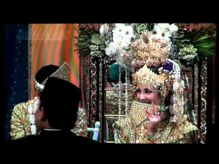 Arumi Bachsin-Emil Dardak Saling Menjaga Komitmen