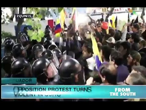 Ecuador: Opposition Protest in Quito Turns Violent