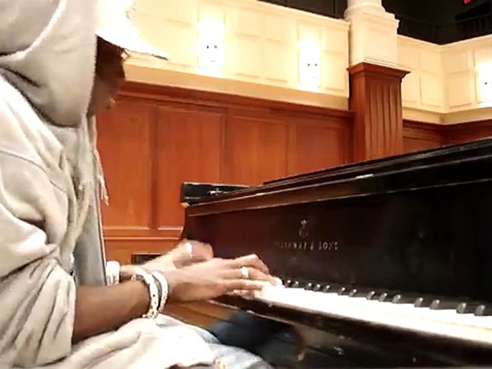 M.I.A. - Paper Planes (P. Miller)