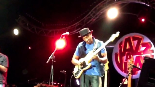 Marcus Miller - Detroit - Jazz à Juan 2013