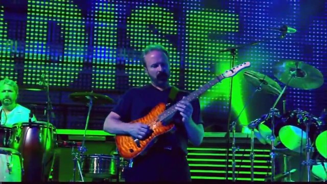 Phil Collins - Another Day In Paradise (Live at Paris 2004) HQ