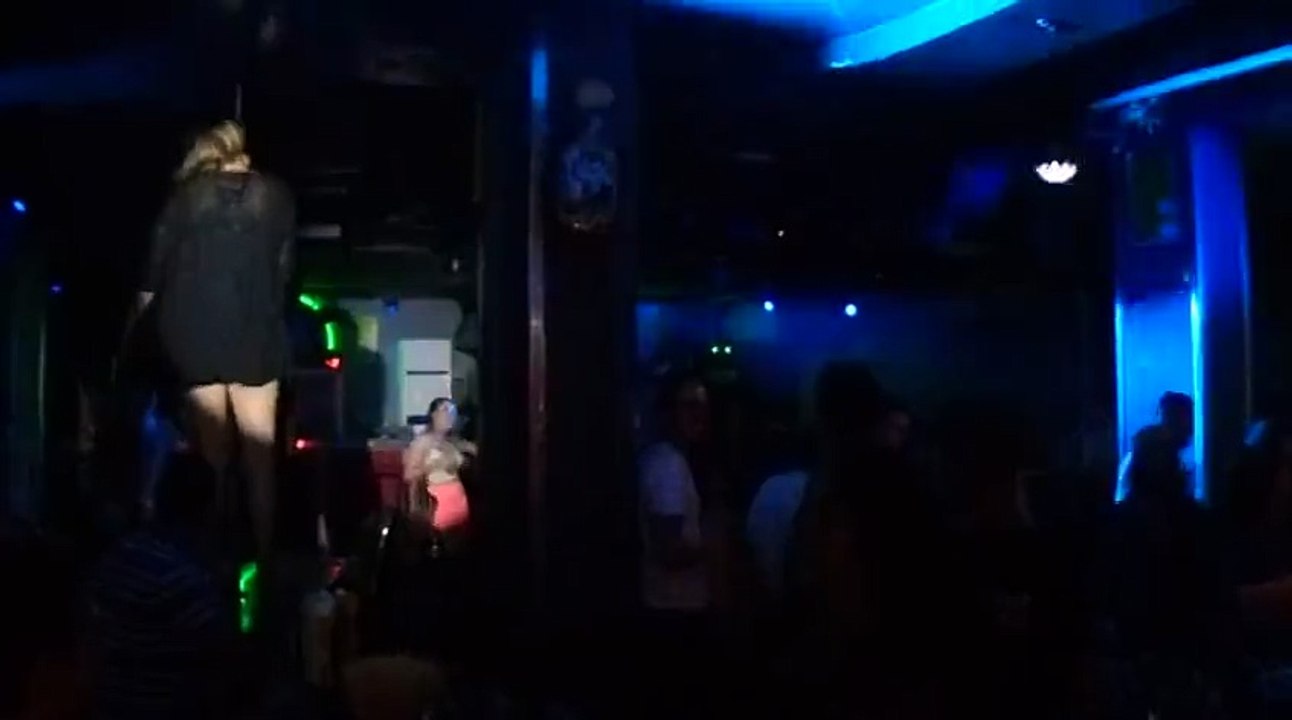 VERY NICE GIRLS FROM HOLLAND ON THE  BAR  PARADISO CLUB 24 JUNE 2015 PARADISO CLUB HERSONISSOS CR