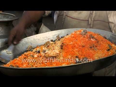 Street vendor selling briyani outside Jama Masjid - Old Delhi