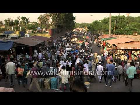 Crowded market place in front of Jama Masjid - Old Delhi