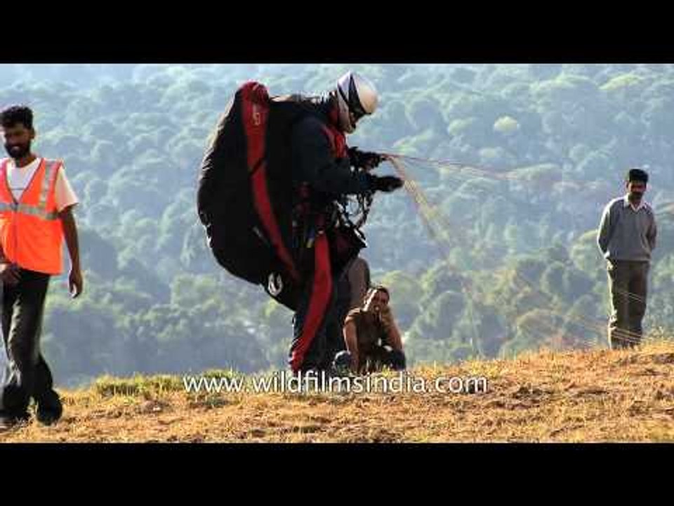 Paragliding in Billing, Himachal