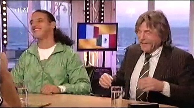 VI Oranje - Johan Derksen en Ali B zijn twee grote vrienden van elkaar