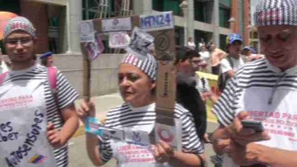 Marchan en Caracas por la libertad de expresión y pensamiento
