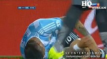 Marcos Rojo Gets Injured - Argentina 0-0 Colombia 2015 HD