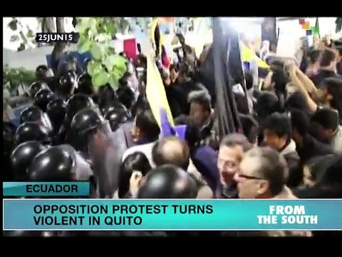 Ecuador: Oligarchy Spurs Opposition Protests, Majority Backs Correa